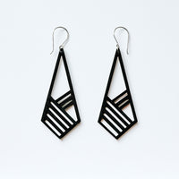 Geometriset puukorvakorut