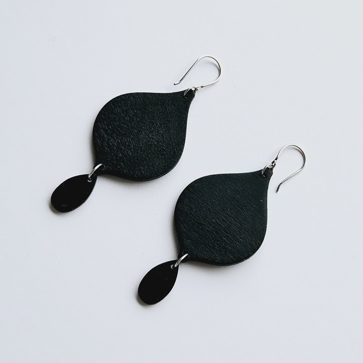 Big and small drop, wooden earring