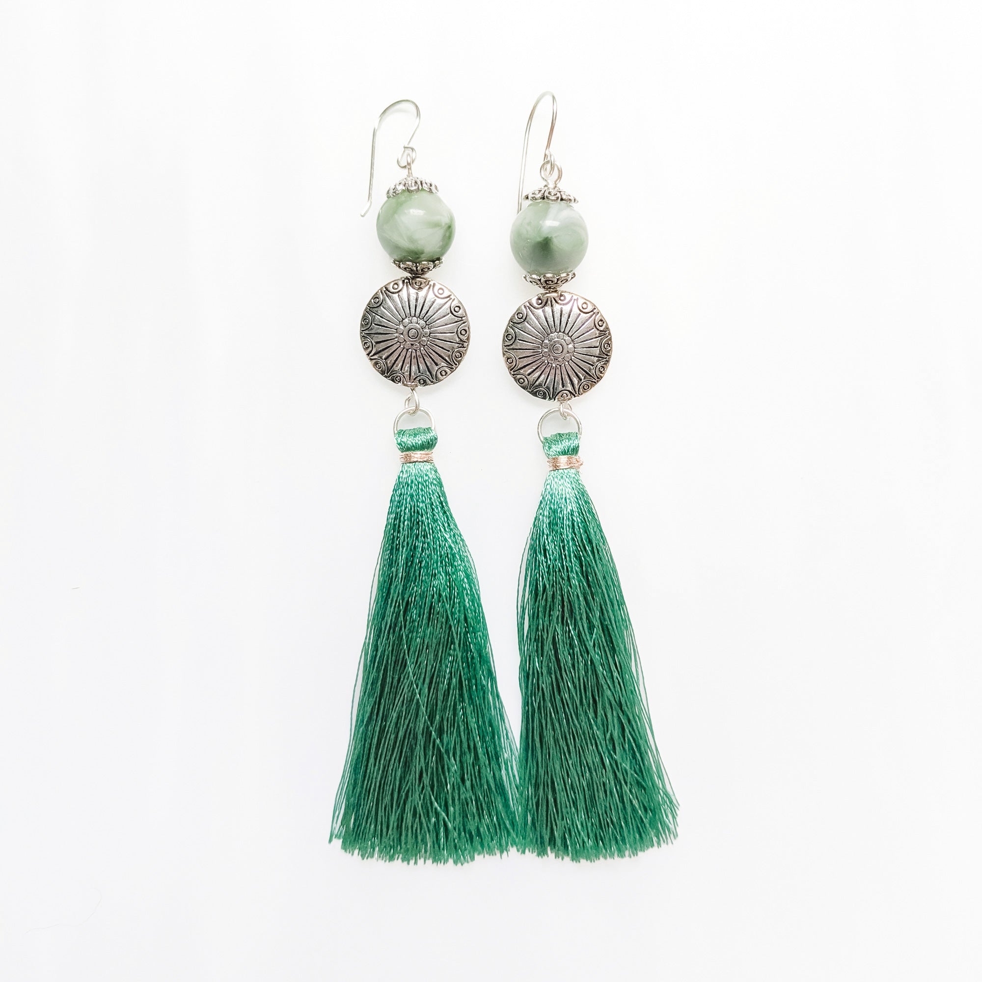 Emerald Angelite silkkitupsukorvakorut