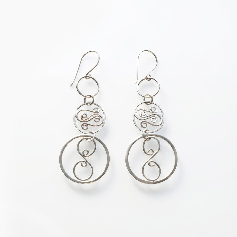 Silver Whirl -filigraanikorvakorut