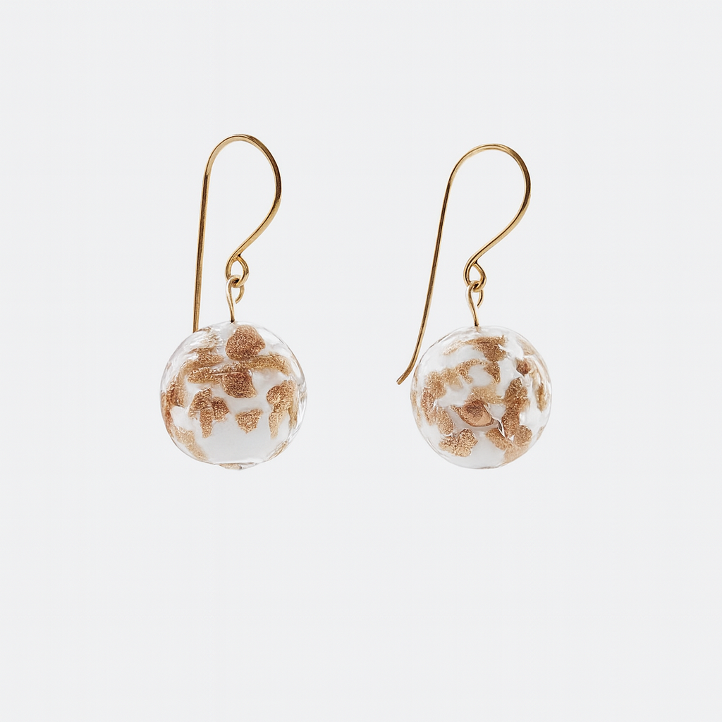 Valkoiset lamppuhelmikorut