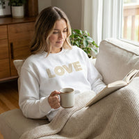 LOVE-tröja – guldfärgat vinyltryck