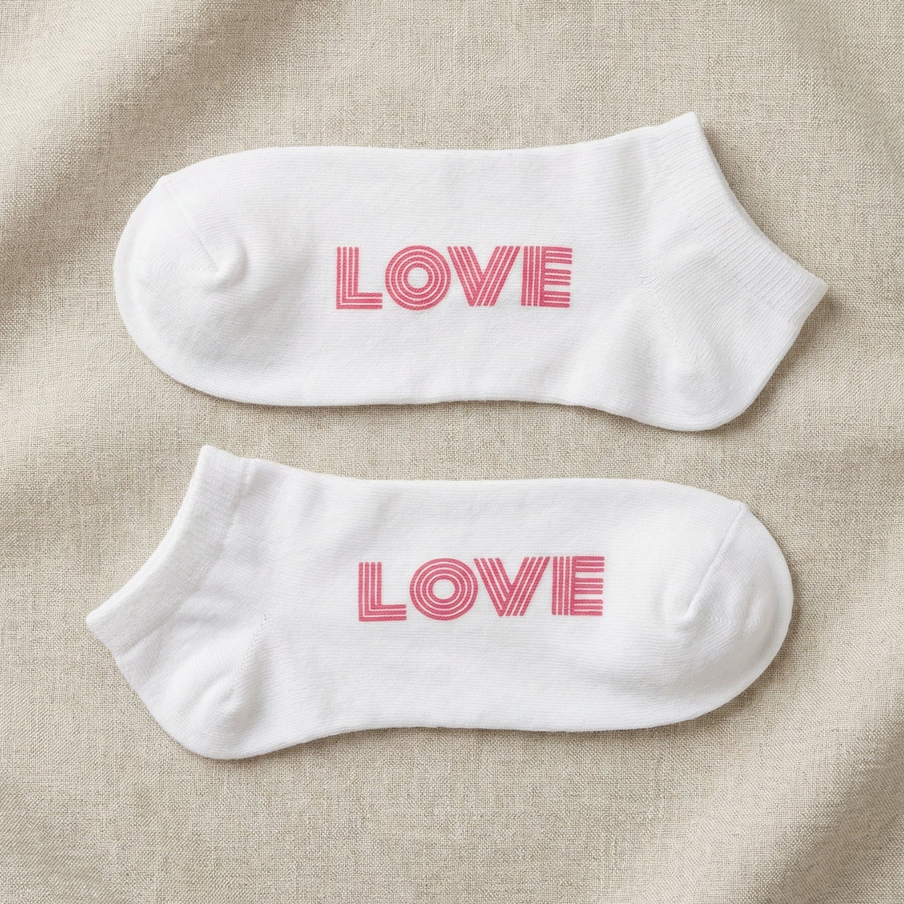 LOVE – unisex socks